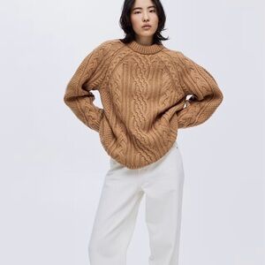 WOOL BLEND Crewneck Sweater in Camel